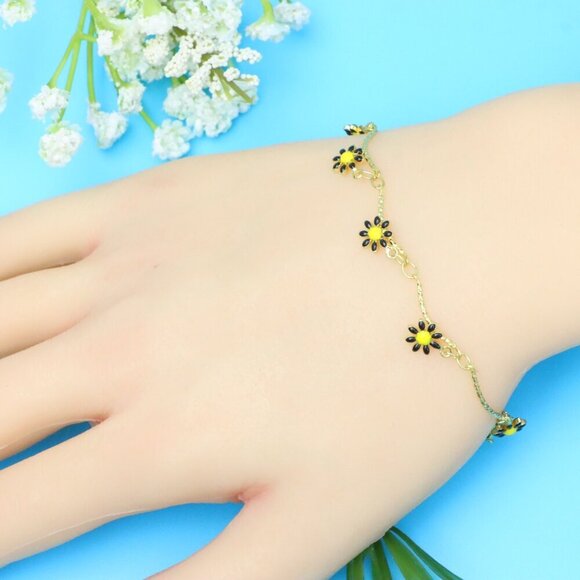 Chic & Stylish Bracelet – A Thoughtful Gift for Women and Girls, DYC1014 - Picture 8 of 8